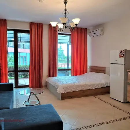 Garden View In Chateau Marina Апартамент Несебър